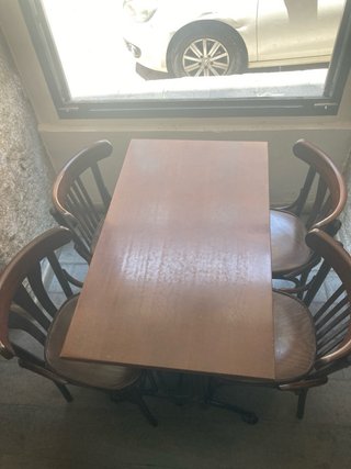 Mesas y Sillas de Bar Madera Oscura,