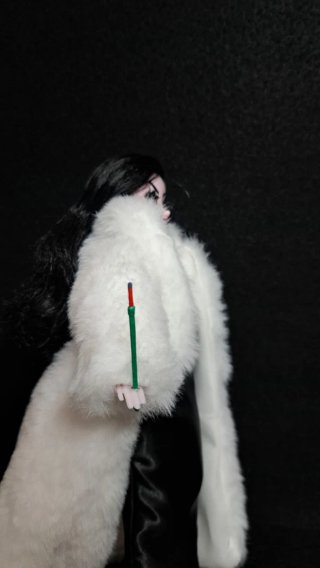 Muñeca Cruella de Vil con cachorros