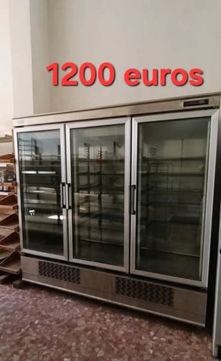 Nevera expositora cristal 3 puertas