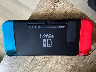 Nintendo Switch + Mando Zelda + Maletín