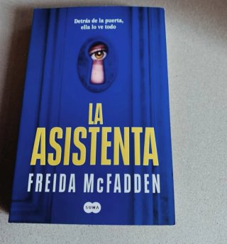 Libro La asistenta