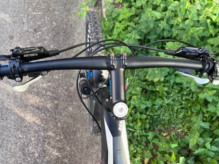 Bicicleta Cube Reaction Pro Carbono 29