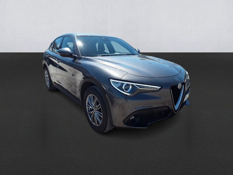 Alfa Romeo Stelvio 2022 - foto 1