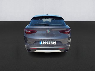Alfa Romeo Stelvio 2022