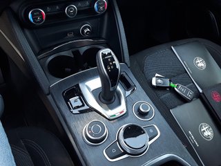 Alfa Romeo Stelvio 2022