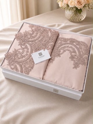 Copriletto Matrimoniale + Cuscino Arredo