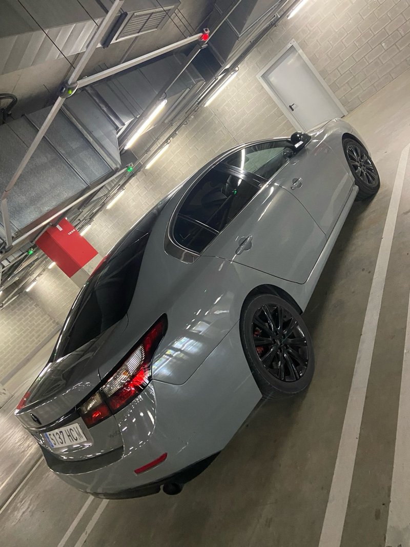 Renault Latitude 2011 - foto 1
