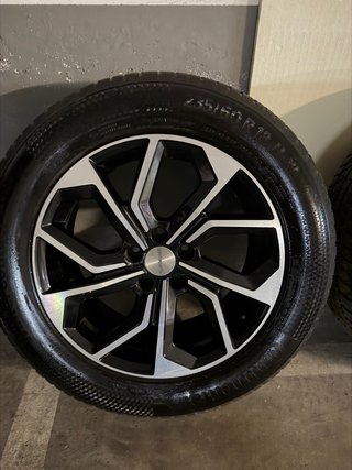 Se Venden Llantas Audi Q5 FY 2021