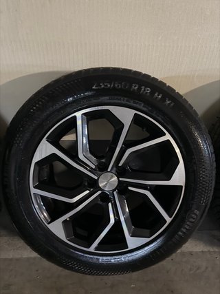 Se Venden Llantas Audi Q5 FY 2021