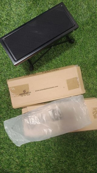 Reposapiés para guitarra negro