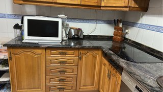 Muebles de cocina, campana y fregadero