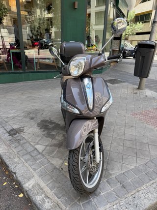 Piaggio Liberty 125 Scooter