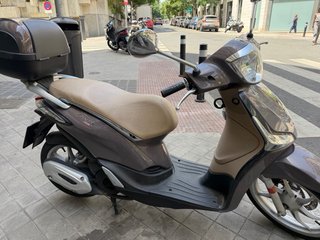 Piaggio Liberty 125 Scooter