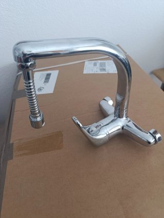 Grifo monomamdo de cocina metálico con extensor
