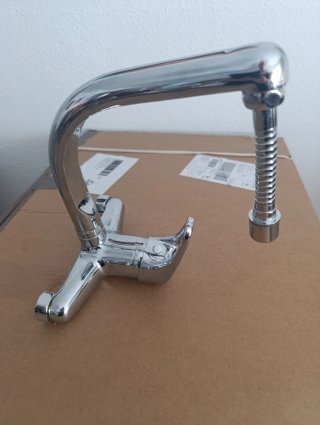 Grifo monomamdo de cocina metálico con extensor
