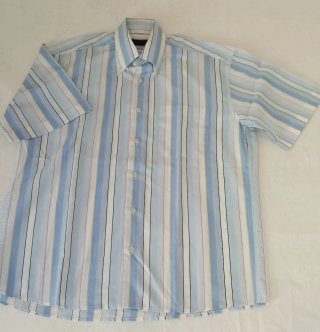 Camisa de rayas hombre