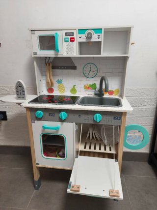 Cocina de juguete de madera