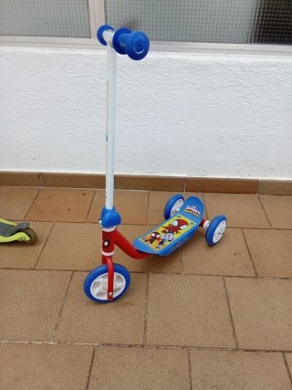 Patinete infantil 3 ruedas Spiderman