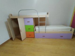 Cama tren infantil con cajones y armario