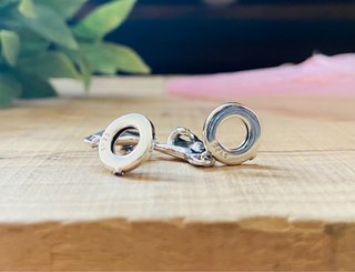 Charm Manos Amor Hilo Rojo - Plata