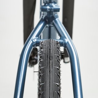 Bicicleta de trekking cuadro bajo Riverside 500 LF azul