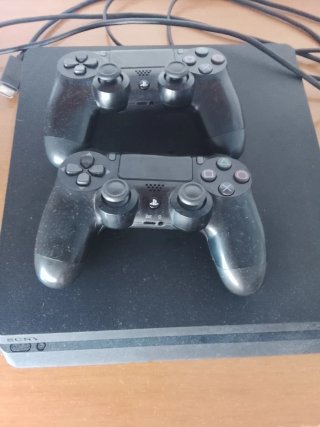 PS4 (PlayStation 4) Negra