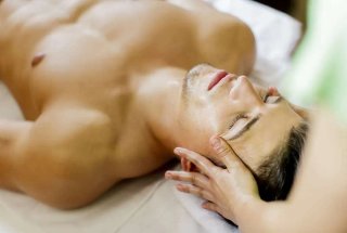 Masaje relajante, depilación, manicura, pedicura