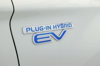 Mitsubishi Outlander   2.0 PHEV Kaiteki Auto 4WD