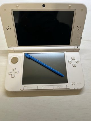 Nintendo 3DS XL Edición Yoshi