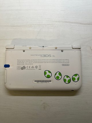 Nintendo 3DS XL Edición Yoshi