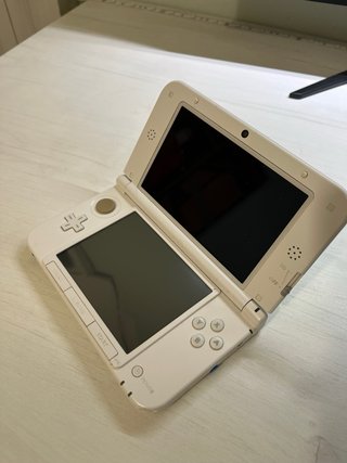 Nintendo 3DS XL Edición Yoshi