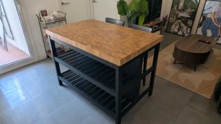 Isla y Mesa comedor y 2 taburetes IKEA VADHOLMA