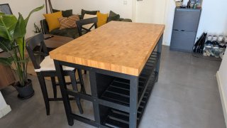 Isla y Mesa comedor y 2 taburetes IKEA VADHOLMA