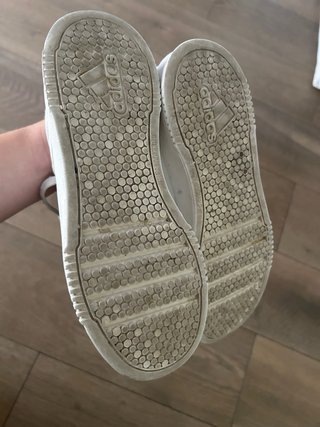 Zapatillas y chanclas