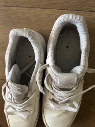 Zapatillas y chanclas
