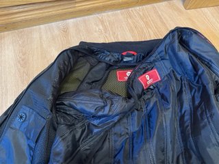 Chaqueta Moto Armure Negra. Talla M.