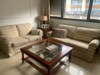 Conjunto Salón Sofás y Conjunto de mesas.