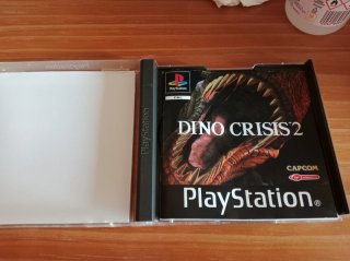 Caja y manual Dino Crisis 2 PAL