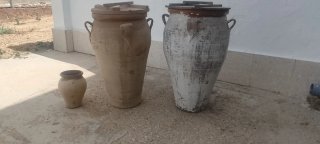 Tinajas antiguas de cerámica