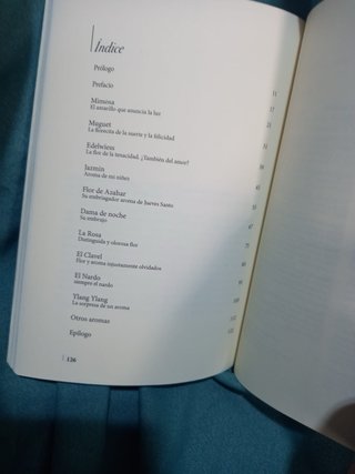 Libro Flores fragancias e ilusiones