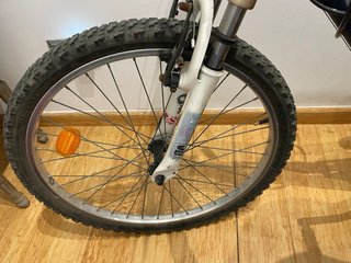 Bicicleta mediana azul BTWIN