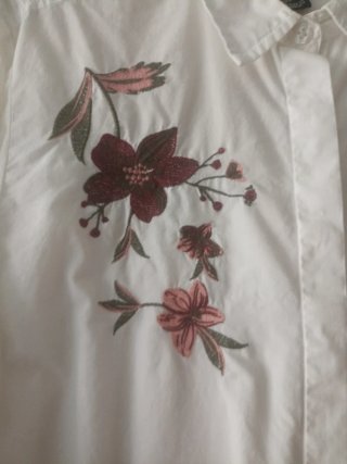 Blusa Atmosphere floral talla 38