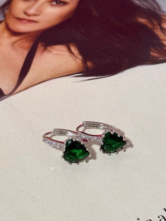 Pendientes Corazón Verde Esmeralda y Plata
