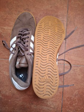Zapatillas ON Running Negras y Blancas