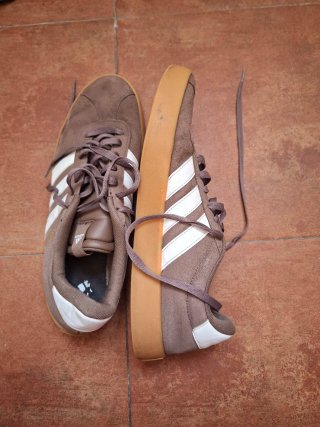 Zapatillas ON Running Negras y Blancas