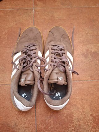 Zapatillas ON Running Negras y Blancas