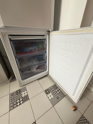 Nevera Beko blanca