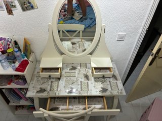 Tocador vintage con silla