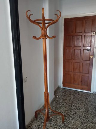 Perchero de madera