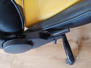 Silla Gaming Newskill Negra y Amarilla